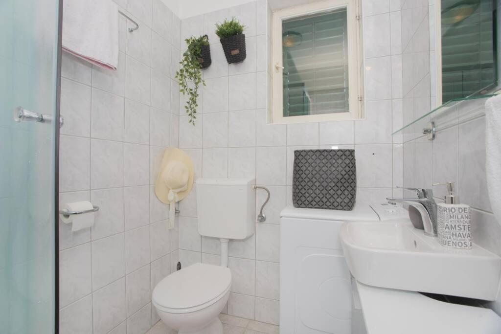 Dalma Residence Apartman Lavandella Zaboric Exterior photo